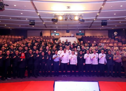 Kepala BNN RI, Suyudi Ario Seto, bersama para peserta program PKN Angkatan XXVI Lemhanas RI. (Sumber: Istimewa)