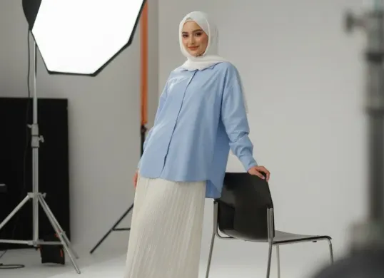 Prompt gemini AI hasilkan foto hijabers stylish (Sumber: Gemini AI)