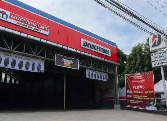 Perusahaan ban Bridgestone Indonesia resmi membuka TOMO Autoprima Care di Manado, Sulawesi Utara. (Sumber: Dok. Bridgestone)