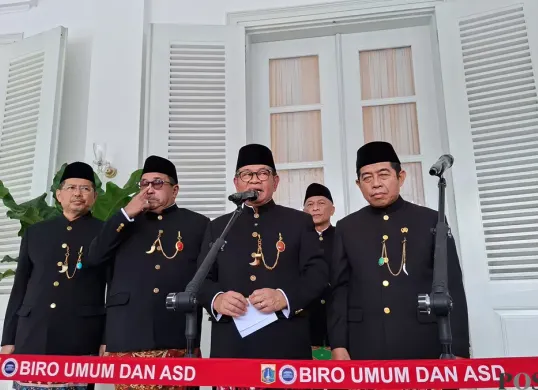 Gubernur Jakarta, Pramono Anung dan Ketua DPRD DKI Jakarta, Khoiruddin di Balai Kota DKI Jakarta, Rabu, 5 November 2025. (Sumber: POSKOTA | Foto: M Tegar Jihad)