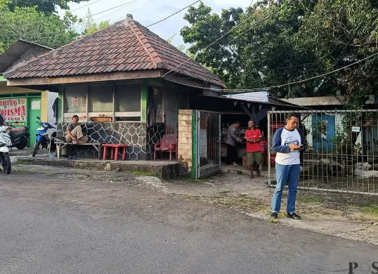 TKP curanmor modus menawarkan pekerjaan di Jalan Nuri III, RT 002/RW 008, Pondok Pekayon Indah, Kota Bekasi. (Sumber: POSKOTA | Foto: Nurpini Aulia Rapika)