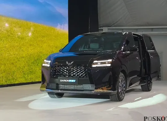 Mobil Wuling Darion sudah terpesan 300 unit sejak GIIAS Tangerang 2025. (Sumber: Poskota/Erwan Hartawan)
