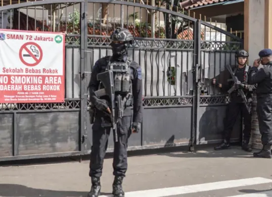 Info terbaru ledakan di SMA Negeri 72 Jakrata Kelapa Gading: 54 orang terluka, penyebab masih diselidiki. Korban menjalani perawatan intensif di RS Islam Cempaka Putih. (Sumber: Poskota/Bilal Nugraha Ginanjar)