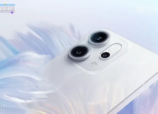 OPPO Reno 15 bawa fitur flagship seperti kamera periskop 50MP, fast charging 80W, dan layar 6.78 inci dengan harga terjangkau. (Sumber: YouTube/GSMin)