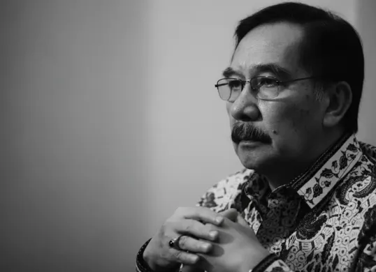 Eks Ketua Komisi Pemberantasan Korupsi (KPK) periode 2007–2009, Antasari Azhar, meninggal dunia di usia 72 tahun, pada Sabtu, 8 November 2025. (Sumber: Generate AI)