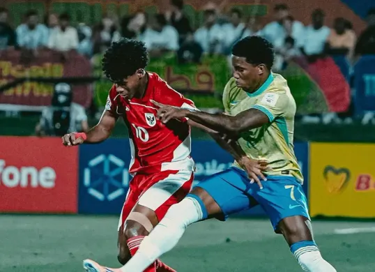 Timnas Indonesia U-17 kembali menelan kekalahan dalam gelaran Piala Dunia U-17 2025 setelah dibekuk 0-4 oleh Timnas Brasil U-17 pada Jumat, 8 November 2025. (Sumber: Instagram/@erickthohir)