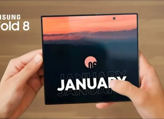 HP Samsung Z Fold 8 (Sumber: YouTube/TechTalkTV)