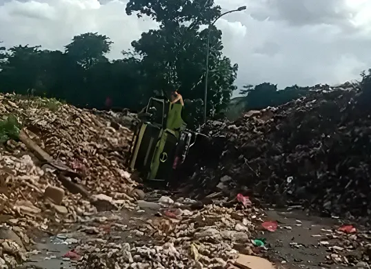 TPST Bantargebang milik DKI Jakarta yang berada di Kota Bekasi, mengalami longsor pada Jumat, 7 November 2025. (Sumber: Istimewa)