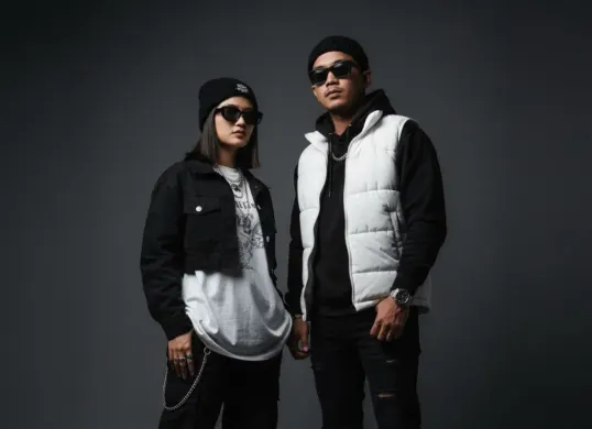 Cara edit foto pasangan di Gemini AI. (Sumber: Gemini AI)