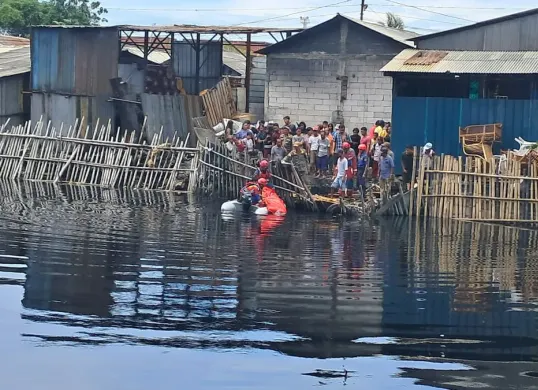 Pria di Cilincing Jakarta Utara yang tercebur ke kali bernama Pebriyan, 33 tahun, ditemukan sudah dalam kondisi tidak bernyawa. (Sumber: Istimewa)