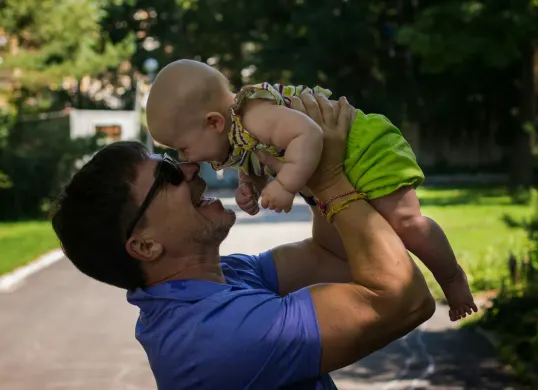 Hari Ayah Nasional Diperingati Tiap Tanggal 12 November, Berikut Sejarah dan Maknanya (Sumber: Unsplash/Juliia Abramova)