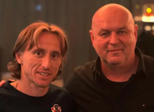 Luka Modric bersama pelatih Persib Bandung, Bojan Hodak. (Sumber: Instagram/@bojanhodakluka)