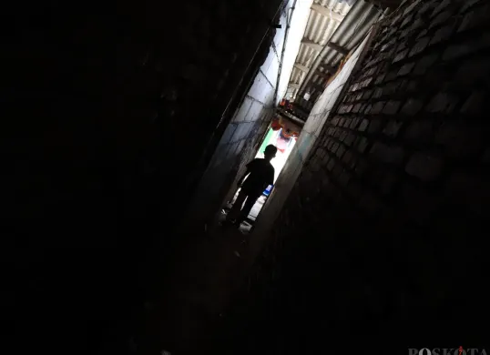 Kondisi permukiman padat di RW 07 Gang Setan Kelurahan Pinangsia, Kecamatan Tamansari, Jakarta Barat. (Sumber: Poskota/Dhiya Ahmad Fauzan)