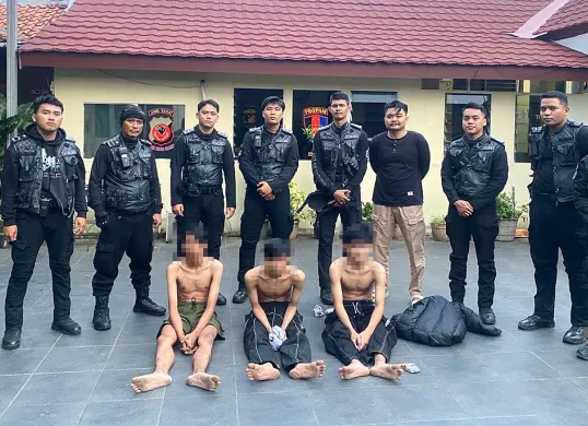 Tiga pemuda di Bogor Selatan, Kota Bogor, ditangkap polisi, diduga hendak tawuran karena membawa sajam. (Sumber: Dok Polsek Bogor Selatan)