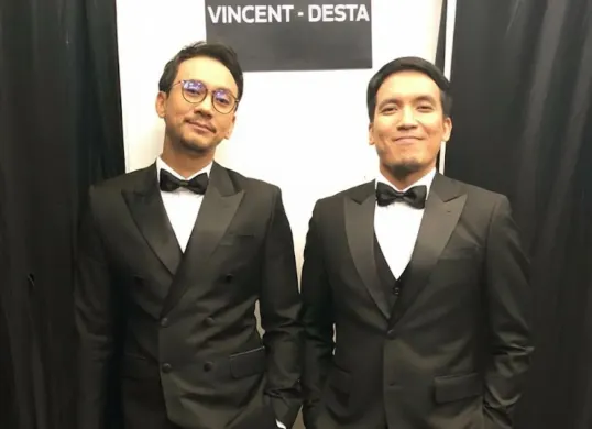 Vincent dan Desta beri doa spesial untuk Boiyen. (Sumber: Instagram)