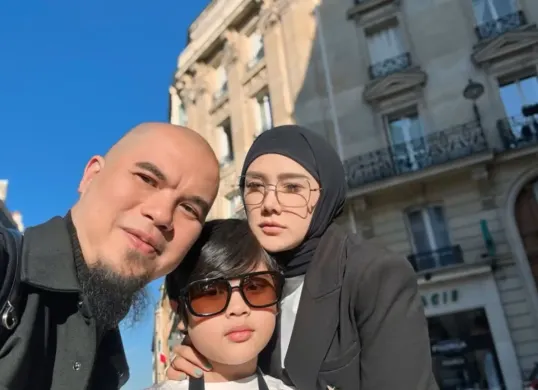 Potret Ahmad Dhani (kiri) dan Mulan Jameela (kanan) yang membantah terkait isu perceraian yang kini viral. (Sumber: Instagram/@mulanjameela1)