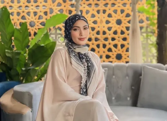 Fadlun Faisal Balghoits, istri pertama Habib Bahar bin Smith. (Sumber: Instagram)