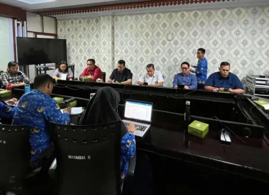 Komisi II DPRD Kota Bekasi masih terus membahas pembangunan PSEL di TPS Sumur Batu, Bantargebang. (Sumber: Dok. DPRD Bekasi)