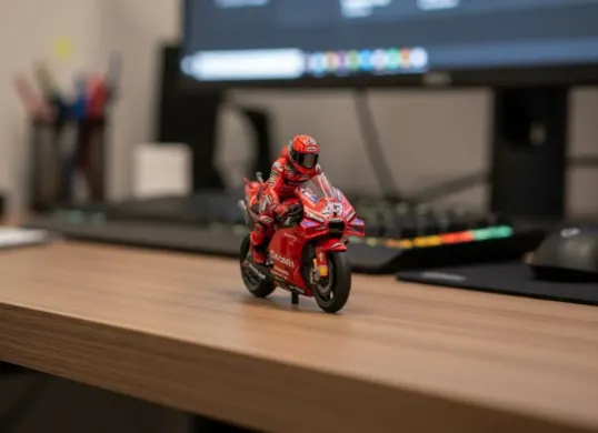 Prompt Gemini AI edit foto miniatur motor. (Sumber: Gemini AI)