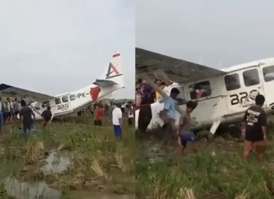 Pesawat Cessna milik Bro Skydive dengan registrasi PK-WMP mengalami pendaratan darurat di sawah Karawang, Jumat, 21 November 2025. (Sumber: X/@merapi_uncover)