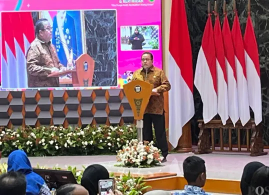 Wakil Gubernur Jakarta, Rano Karno saat menghadiri kampanye Hari Anti Kekerasan terhadap Perempuan dan Anak 2025 di Balai Kota Jakarta, pada Sabtu, 22 Oktober 2025. (Sumber: POSKOTA | Foto: M Tegar Jihad)