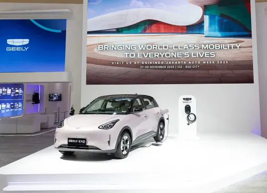 Geely EX2 resmi dibuka pre-book di GJAW 2025 dengan harga mulai Rp233 juta setelah insentif. (Sumber: Dok Geely)