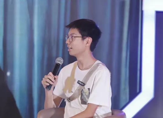 Sulianto Indria Putra, remaja 19 tahun asal Semarang yang disebut memiliki aset hingga miliaran rupiah. (Sumber: Instagram/@suliantoindriaputra)