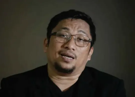 Feri Amsari bicara soal kepastian hukum soal polemik Ijazah Jokowi. (Sumber: Istimewa)