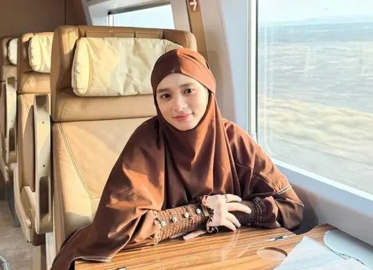 Karena kasus perselingkuhan, pekerjaan Inara Rusli jadi terdampak, manajer ungkap hal ini (Sumber: Instagram @mommy_starla)