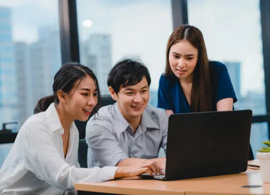 Link pendaftaran, jadwal, dan tata cara daftar magang Kementerian Sekretariat Negara (Kemensetneg) 2026 sering dibukanya sejak 20 November 2025. (Sumber: Freepik/tirachardz)