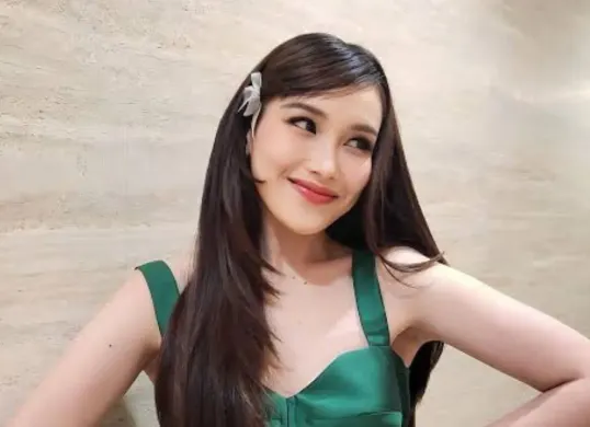 Ayu Ting Ting jelaskan tanggung jawab sebagai anak kepada keluarga. (Sumber: Instagram)