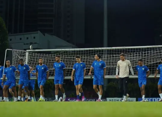 Persib Bandung pastikan incar 3 poin lawan Lion City Sailors. (Sumber: persib.co.id)