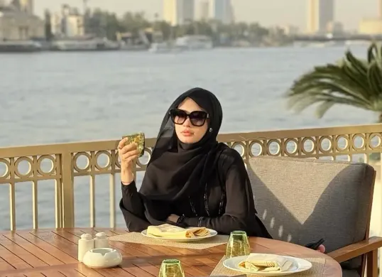 Potret Inara Rusli yang kini diduga selingkuhan dari Insanul Fahmi, suami dari Wardatina Mawa (Sumber: Instagram/@mommy_starla)