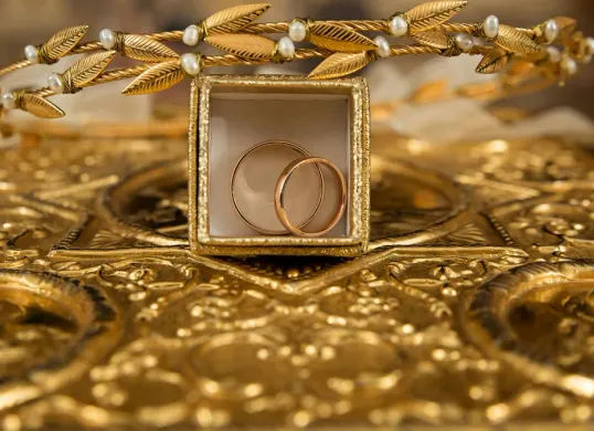 Ilustrasi - Harga emas perhiasan hari ini, Kamis, 27 November 2025 kembali naik. (Sumber: Pexels)