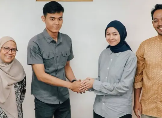 Drama tumbler tuku berakhir damai (Sumber: Instagram/@commuterline)