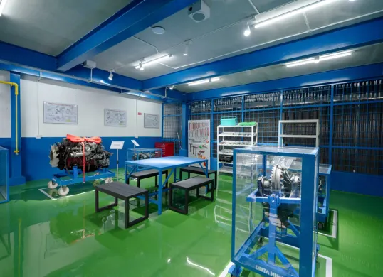 Hino DCM resmikan pusat pelatihan berstandar nasional di Semarang. (Sumber: Hino)