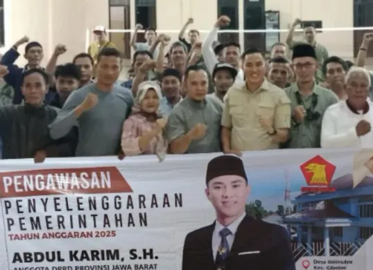 Anggota DPRD Jabar, Abdul Karim saat pemaparan di kegiatan Pengawasan Penyelenggaraan Pemerintahan di Desa Girimulya, Kecamatan Cibeber, Kabupaten Cianjur, Sabtu, 29 November 2025. (Sumber: Dok. Istimewa)