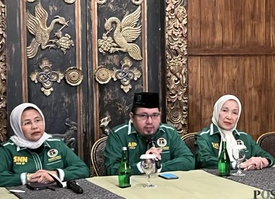 Mahkamah Partai PPP menggelar konferensi pers menanggapi isu dualisme pada organisasi di kawasan Kebayoran Baru, Jakarta Selatan, Rabu, 1 Oktober 2025. (Sumber: POSKOTA | Foto: Pandi Ramedhan)