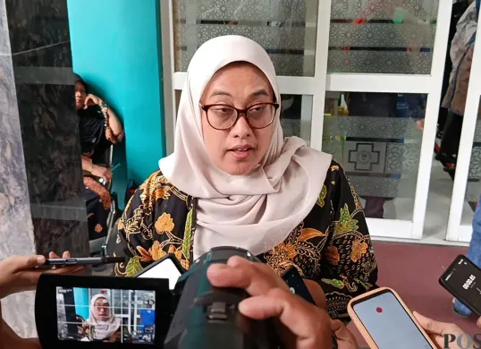 Kepala Dinas Kesehatan Kota Bekasi, Satria Sriwijayanti Anggraini. (Sumber: POSKOTA | Foto: Nurpini Aulia Rapika)