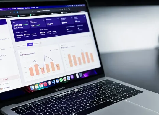 Cara Buat Strategi Marketing dengan Bantuan ChatGPT (Sumber: Unsplash/path digital)