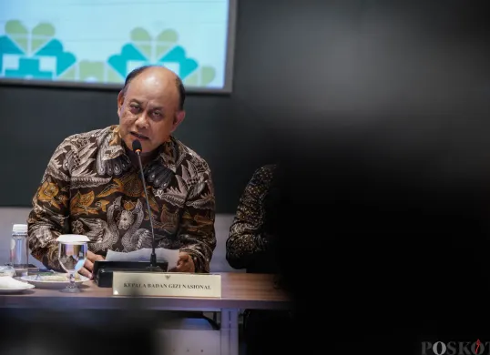 Kepala Badan Gizi Nasional Dadan Hindayana berbicara dalam konferensi pers terkait program MBG di Kementerian Kesehatan, Jakarta, Kamis, 2 Oketober 2025. (Sumber: Poskota/Bilal Nugraha Ginanjar)