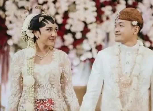 Putri Tanjung dan Guinandra Jatikusumo sempat dijuluki pasangan serasi sejak menikah pada 2022. (Sumber: Tiktok)