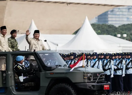 Presiden Prabowo Subianto saat peringatan HUT ke-80 TNI di kawasan Monas, Gambir, Jakarta Pusat, Minggu, 5 Oktober 2025. (Sumber: Poskota/Bilal Nugraha Ginanjar)