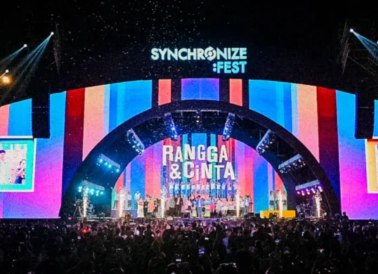 Pertunjukan musik Rangga dan Cinta di Synchronize Fest 2025. (Sumber: Instagram/@syncronizefest)