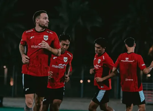 Marc Klok ingin cetak sejarah bawa Timnas Indonesia lolos Piala Dunia. (Sumber: Instagram/@marcklok)