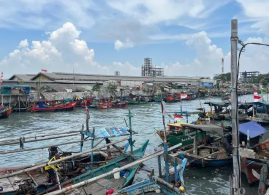 Suasana kampung Nelayan, Cilincing, Jakarta Utara, Selasa, 7 Oktober 2025. (Sumber: Poskota/M. Tegar Jihad)