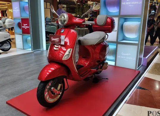 PT Piaggio Indonesia menggantikan Vespa LX 125 dengan LX 150. (Sumber: POSKOTA | Foto: Erwan Hartawan)