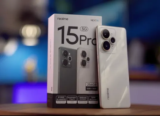 Handphone realme 15 pro 5G (Sumber: YouTube/GadgetIn)