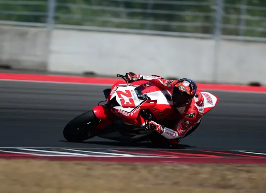 Pembalap Astra Honda Motor berpeluang mengunci gelar juara di kelas AP250, SS600, dan ASB1000 dalam ajang ARRC 2025 di Sepang, Malaysia. (Sumber: Dok Honda)