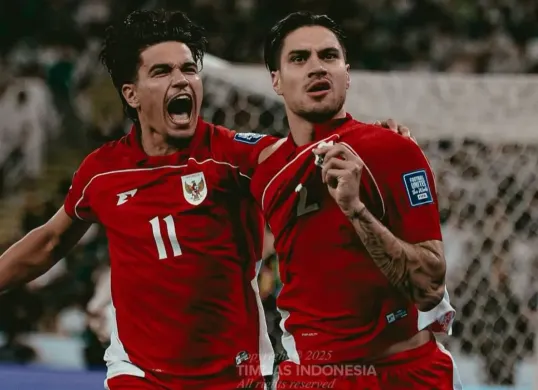 Kevin Diks melakukan selebrasi usai mencetak gol ke gawang Arab Saudi. (Sumber: Instagram/@timnasindonesia)